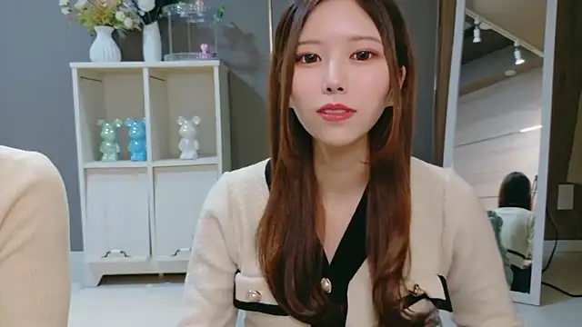 Snapshot of Reto-sama chatting on 12.17.25 Reto-sama online show from 12.17.25