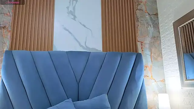 Snapshot of angel__red_ chatting on 01.07.26 angel red online show from 01.07.26