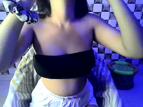 Snapshot of Beautiful_ladki chatting on 10.19.25 Beautiful ladki online show from 10.19.25