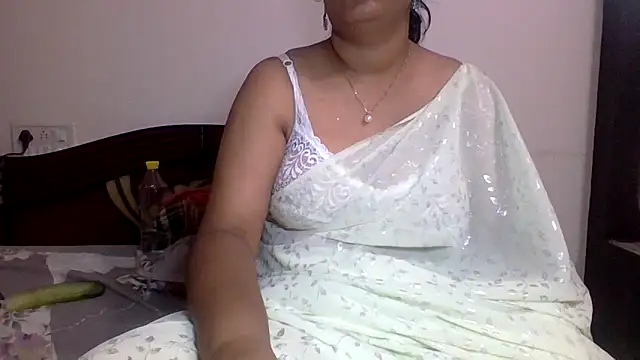 Snapshot of anu-anu2002 chatting on 05.15.26 anu-anu2002 online show from 05.15.26