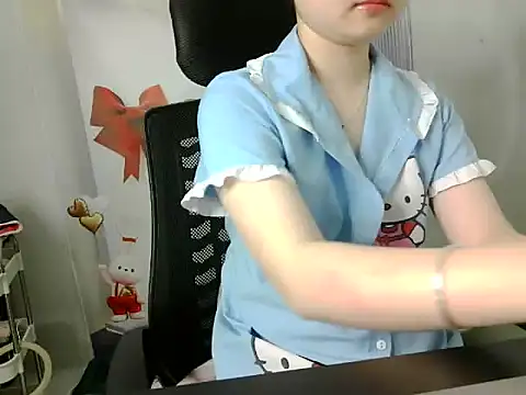 Snapshot of leisure_crime23 chatting on 10.23.25 leisure crime23 online show from 10.23.25