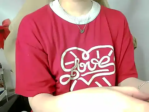 Snapshot of leisure_crime23 chatting on 12.05.25 leisure crime23 online show from 12.05.25