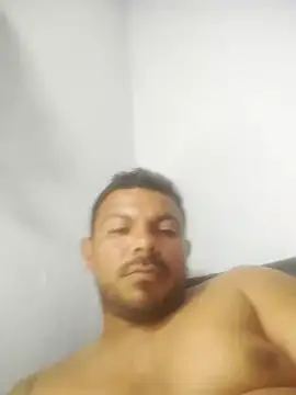 Snapshot of dominicxxx011 chatting on 10.01.25 dominicxxx011 online show from 10.01.25