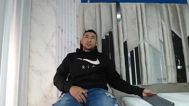 Morganandmegan online show from 11.25.25