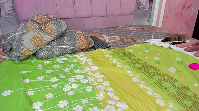 mishell lovely online show from 11.16.25