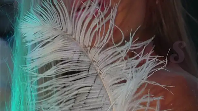 Snapshot of Alvuwkaa chatting on 01.18.26 Alvuwkaa online show from 01.18.26