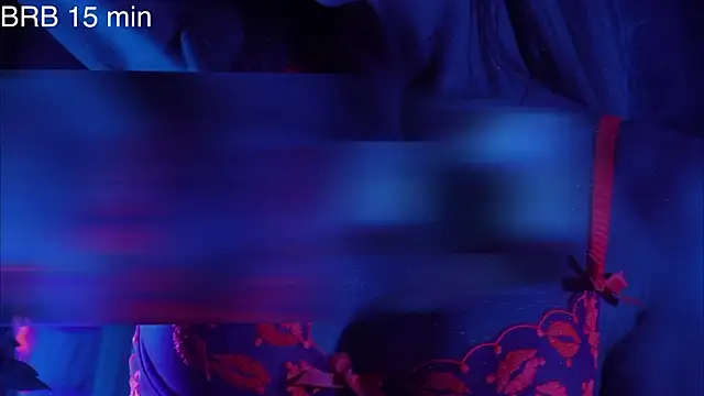 Snapshot of Alvuwkaa chatting on 02.23.26 Alvuwkaa online show from 02.23.26