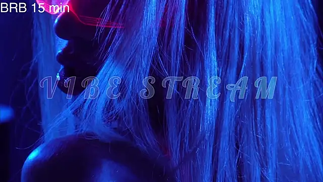 Snapshot of Alvuwkaa chatting on 02.28.26 Alvuwkaa online show from 02.28.26