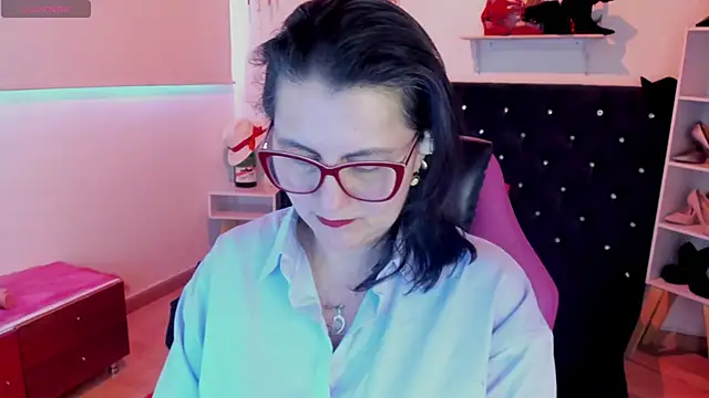 D Martii online show from 09.27.25