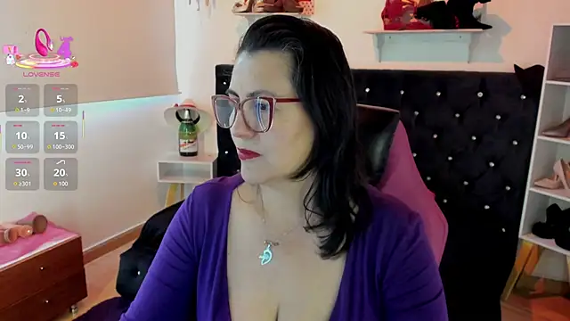 D Martii online show from 09.28.25