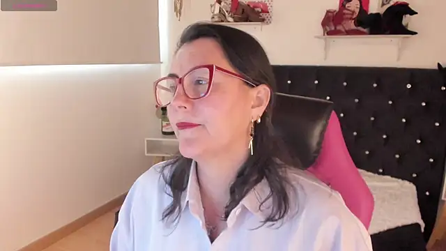 D Martii online show from 10.06.25