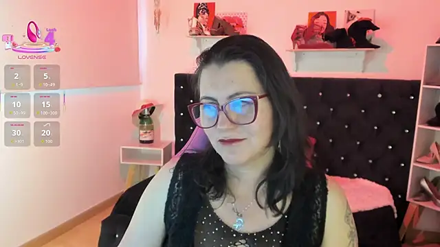 D Martii online show from 10.08.25