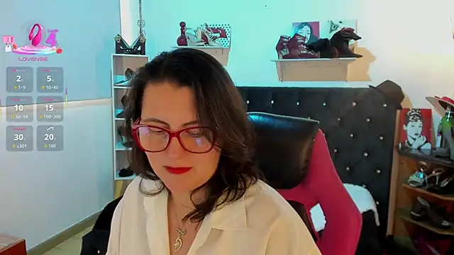 D Martii online show from 10.10.25