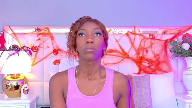 MadeleineHocker online show from 10.28.25