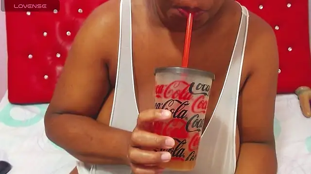 Snapshot of wonderfuldiana chatting on 03.14.25 wonderfuldiana online show from 03.14.25