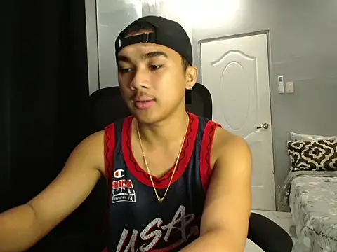 Snapshot of pinoyAdrianneXXX chatting on 09.28.25 pinoyAdrianneXXX online show from 09.28.25