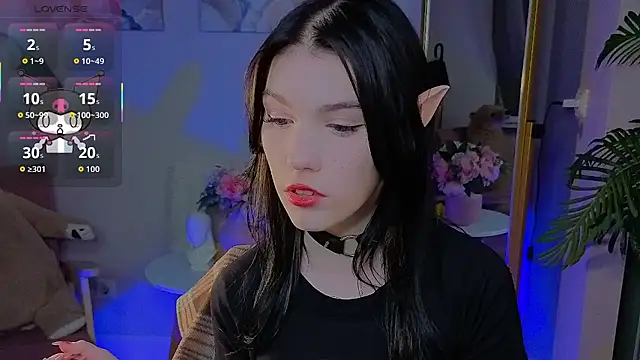 Snapshot of Sophie_SkyAngel chatting on 10.21.25 Sophie SkyAngel online show from 10.21.25