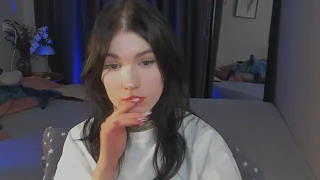 Snapshot of Sophie_SkyAngel chatting on 11.27.25 Sophie SkyAngel online show from 11.27.25