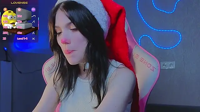 Snapshot of Sophie_SkyAngel chatting on 12.19.25 Sophie SkyAngel online show from 12.19.25