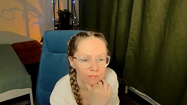  Goldilocks  online show from 10.06.25