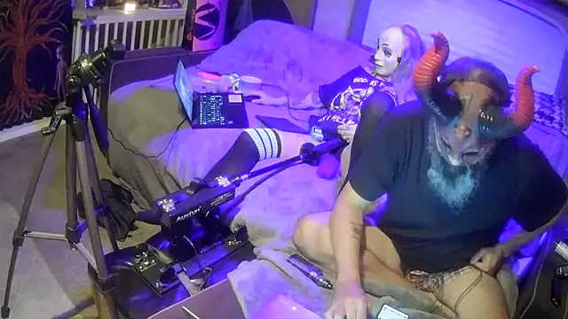 Snapshot of jamiezlilith chatting on 10.02.25 jamiezlilith online show from 10.02.25