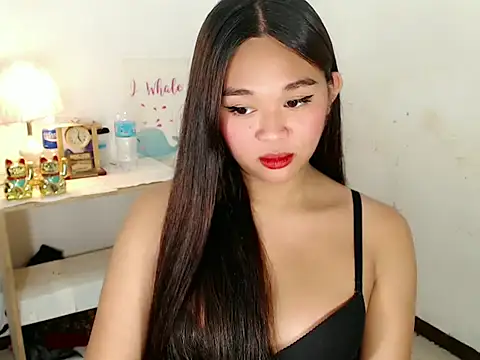 Malia cummer online show from 10.15.25