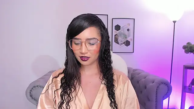 Sharon breezee online show from 11.16.25