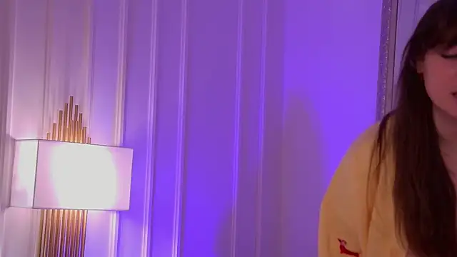 Snapshot of MeganStrain chatting on 09.24.25 MeganStrain online show from 09.24.25