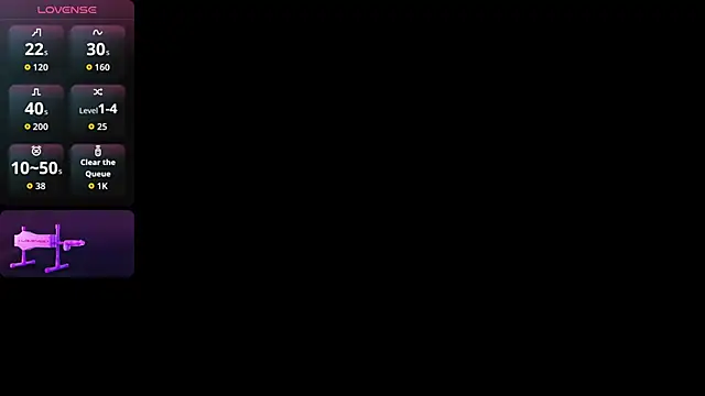 Snapshot of MeganStrain chatting on 10.01.25 MeganStrain online show from 10.01.25