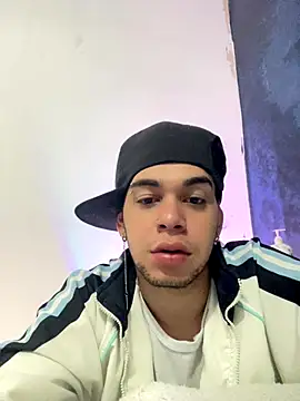 enzo vittale03  online show from 01.06.26