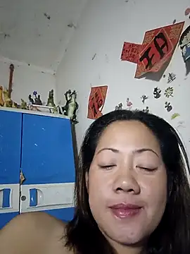 Snapshot of SweetASS6969 chatting on 10.27.25 SweetASS6969 online show from 10.27.25