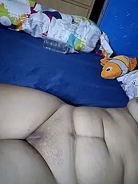 Snapshot of SweetASS6969 chatting on 11.17.25 SweetASS6969 online show from 11.17.25