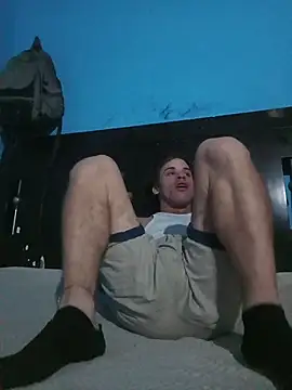 Snapshot of alex-golden chatting on 02.18.26 alex-golden online show from 02.18.26