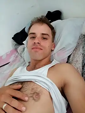 Snapshot of alex-golden chatting on 03.29.26 alex-golden online show from 03.29.26