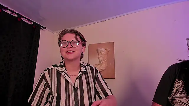 CrazyCakes  online show from 11.22.25