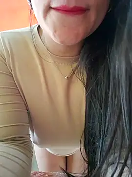 Snapshot of Nella_09 chatting on 09.22.25 Nella 09 online show from 09.22.25