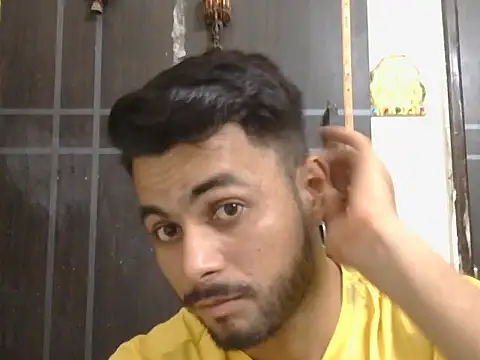 ursdreamperson online show from 04.25.26