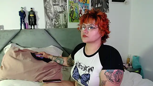 Snapshot of XxGreenGoodxX chatting on 11.02.25 XxGreenGoodxX online show from 11.02.25