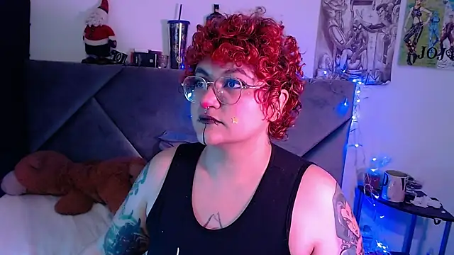 Snapshot of XxGreenGoodxX chatting on 11.23.25 XxGreenGoodxX online show from 11.23.25