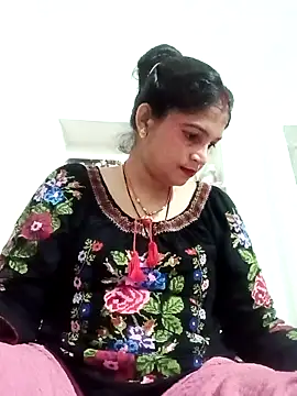 Chhaya hot online show from 10.28.25