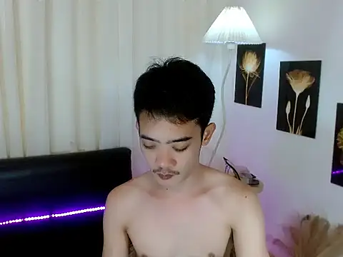 Snapshot of The_Fucking_Dolls chatting on 01.13.26 The Fucking Dolls online show from 01.13.26