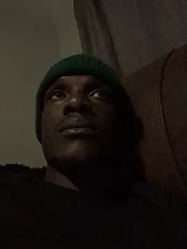 Snapshot of cuminsidebby chatting on 11.06.25 cuminsidebby online show from 11.06.25