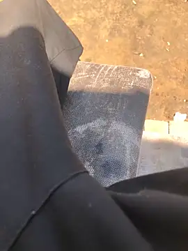 Snapshot of cuminsidebby chatting on 11.21.25 cuminsidebby online show from 11.21.25