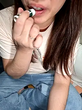 hihiakiko online show from 03.18.26