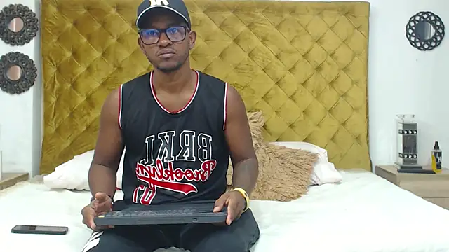 AndyCalifornia1 online show from 10.21.25