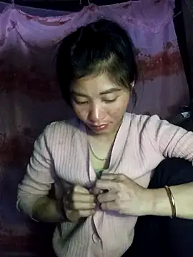 Snapshot of Phuongphuongg chatting on 09.11.25 Phuongphuongg online show from 09.11.25