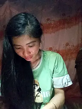 Snapshot of Phuongphuongg chatting on 09.21.25 Phuongphuongg online show from 09.21.25