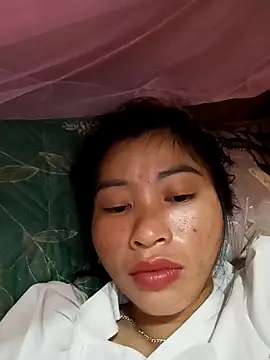 Snapshot of Phuongphuongg chatting on 11.14.25 Phuongphuongg online show from 11.14.25