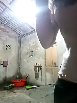 Snapshot of Phuongphuongg chatting on 11.19.25 Phuongphuongg online show from 11.19.25