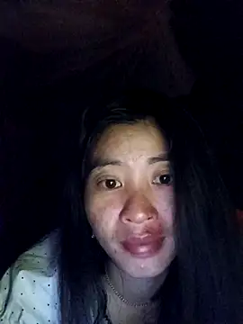 Snapshot of Phuongphuongg chatting on 12.15.25 Phuongphuongg online show from 12.15.25